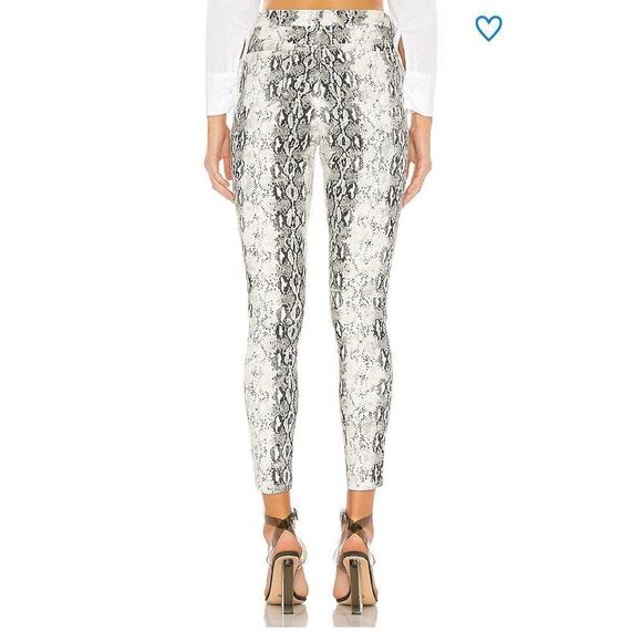superdown Robyn Black and White Snake Print Pant Size 28 - Picture 2 of 11